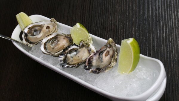 oyster_halfshell_2